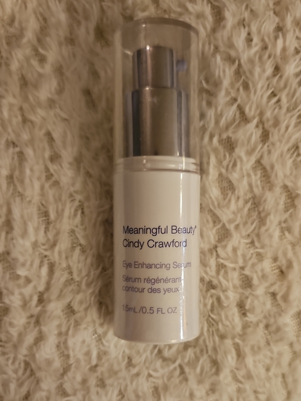 Meaningful Beauty Cindy Crawford Eye Enhancing Serum – White and Silver Pump